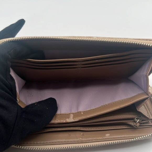 COACH TAN AND METALLIC HEART CHARM MONOGRAM ZIPPY WALLET - Picture 11 of 11